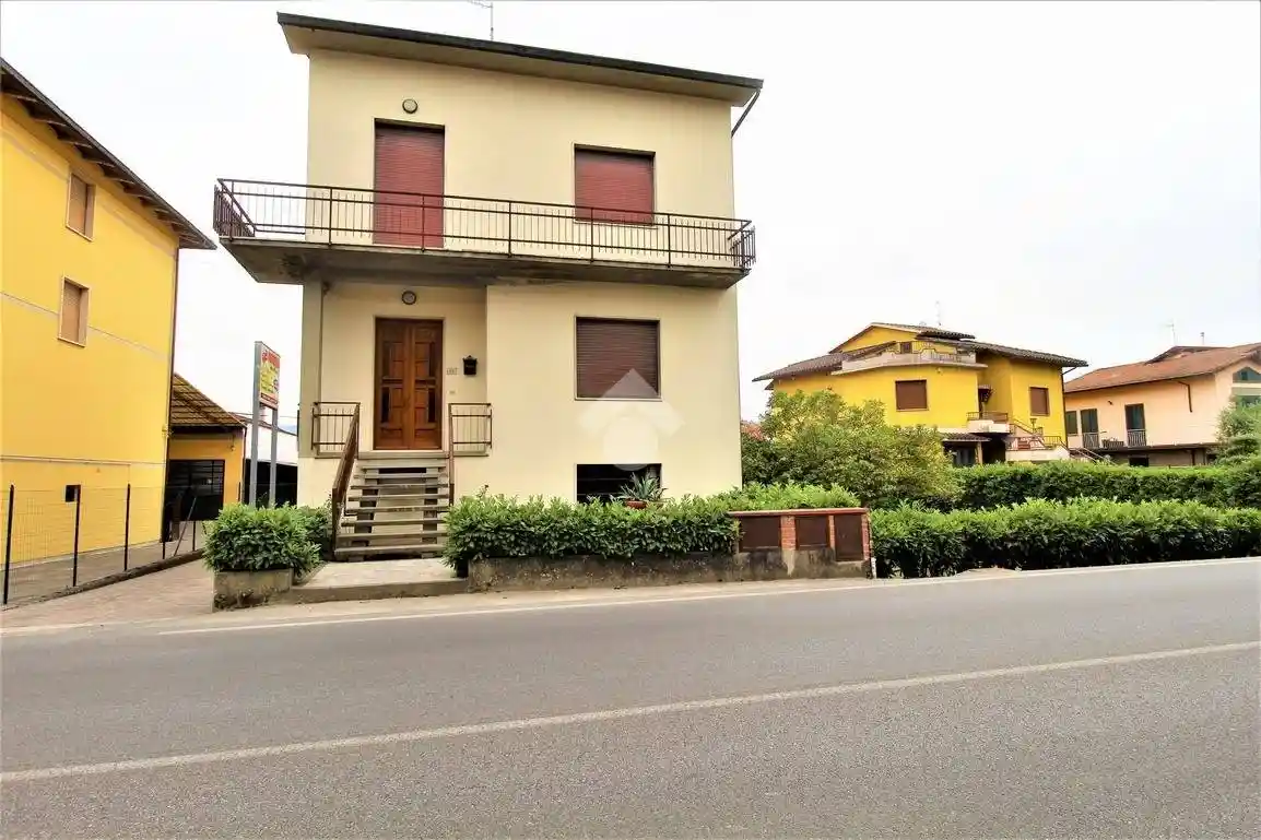 Villa in vendita a Quarrata