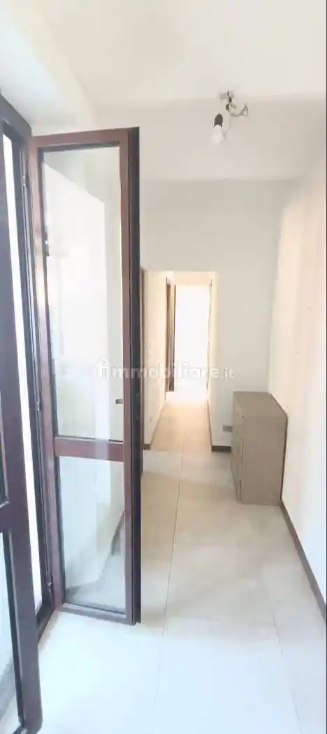 Palazzo - Edificio in Affitto - foto 3