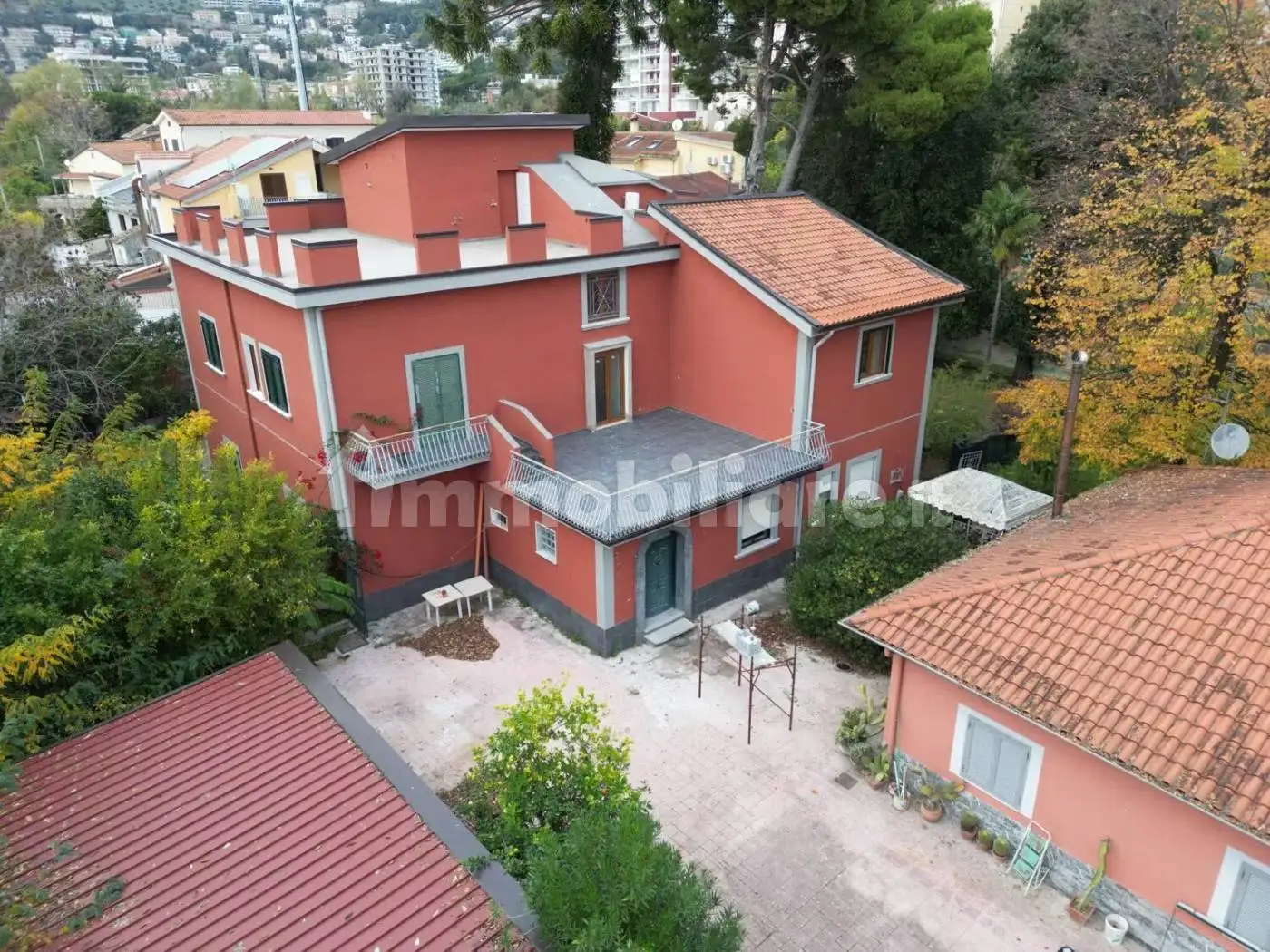 Villa in affitto a Salerno