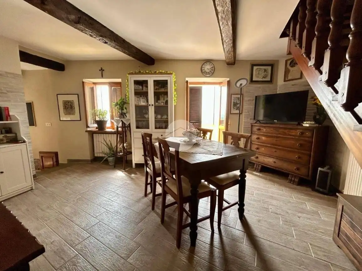 Casa indipendente in vendita a Montemagno