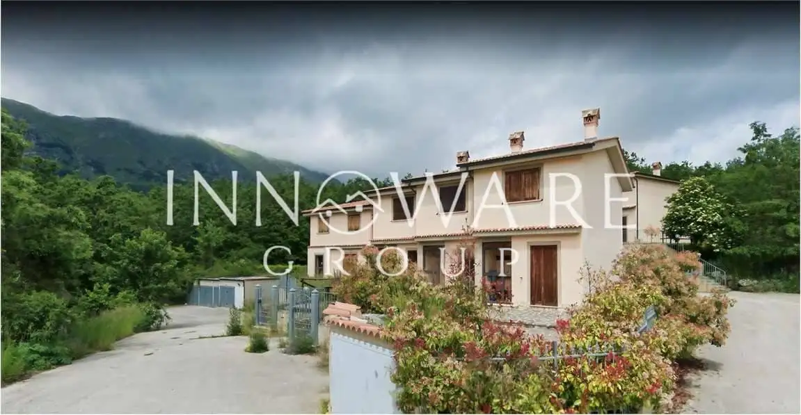 Villetta a schiera in asta a Rocca di Cambio