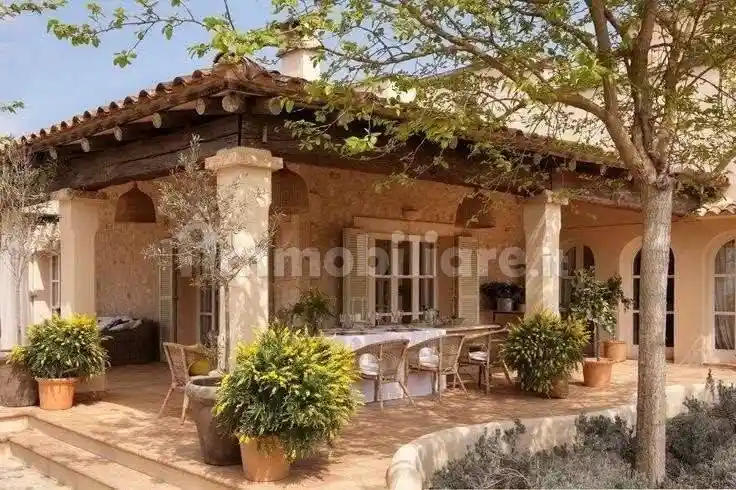 Villa in vendita a Olbia