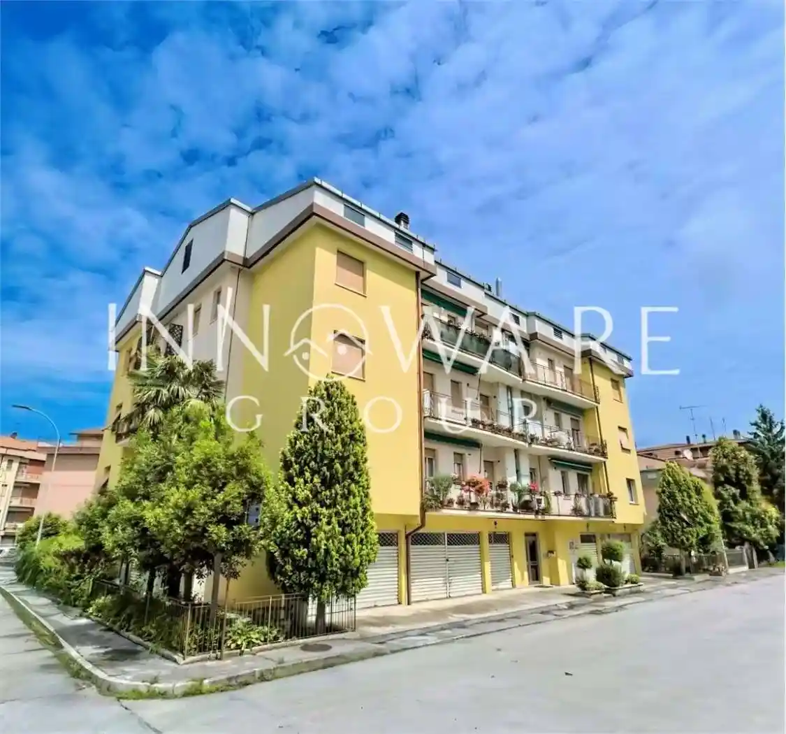 Appartamento in vendita a Falconara Marittima