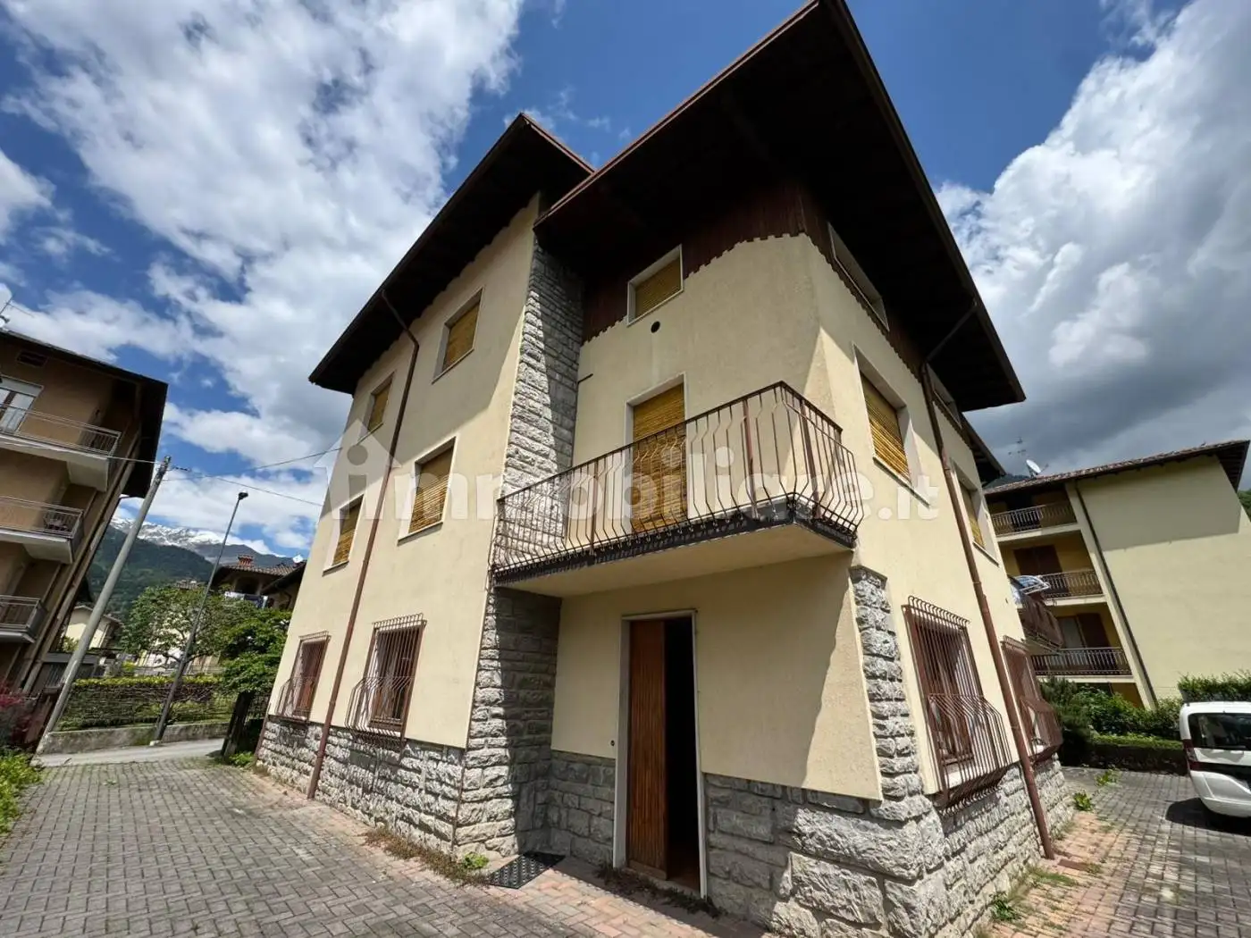 Casa indipendente in vendita a Ardesio