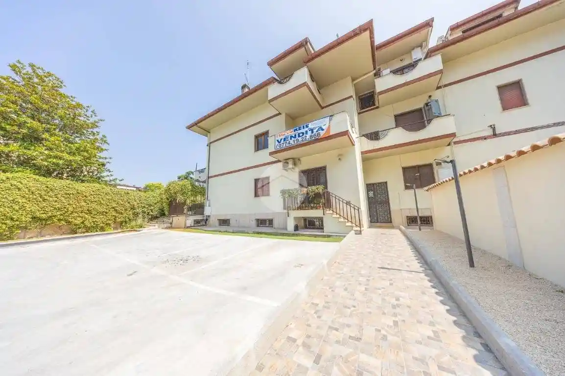 Appartamento in vendita a Guidonia Montecelio