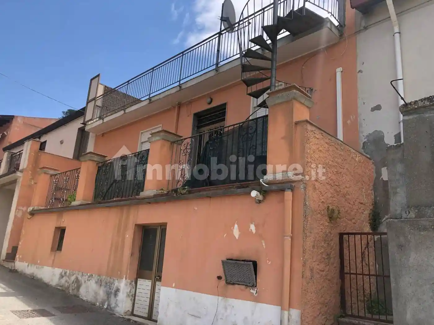 Casa indipendente in vendita a Patti