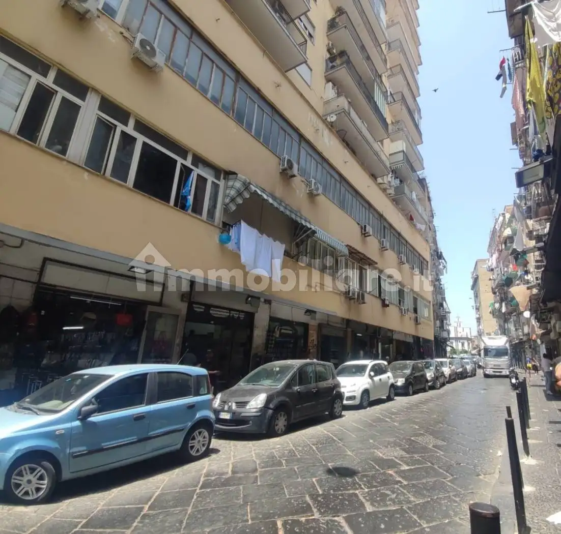 Appartamento in vendita a Napoli