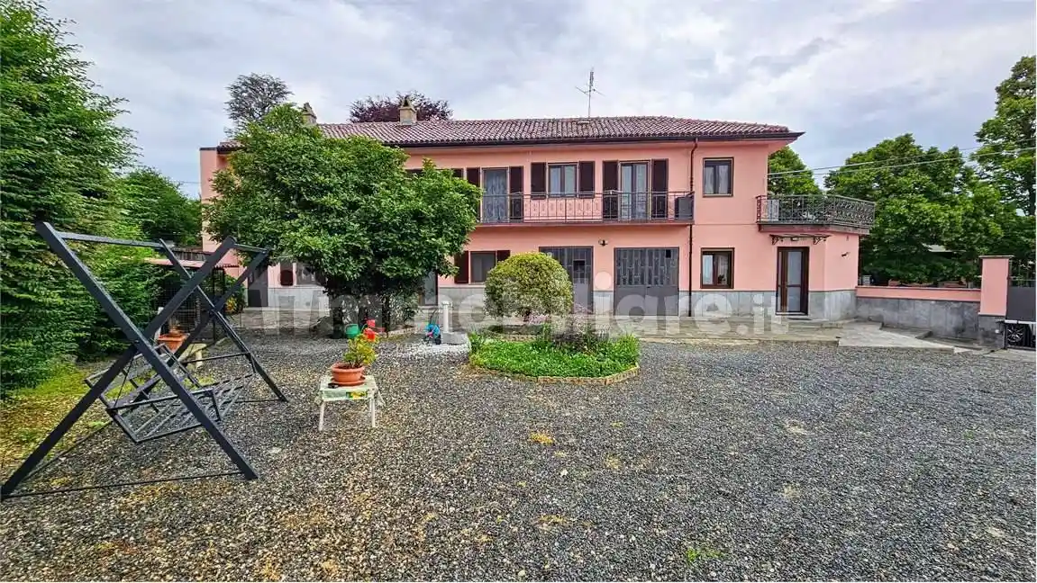 Casa indipendente in vendita a Rivalta di Torino