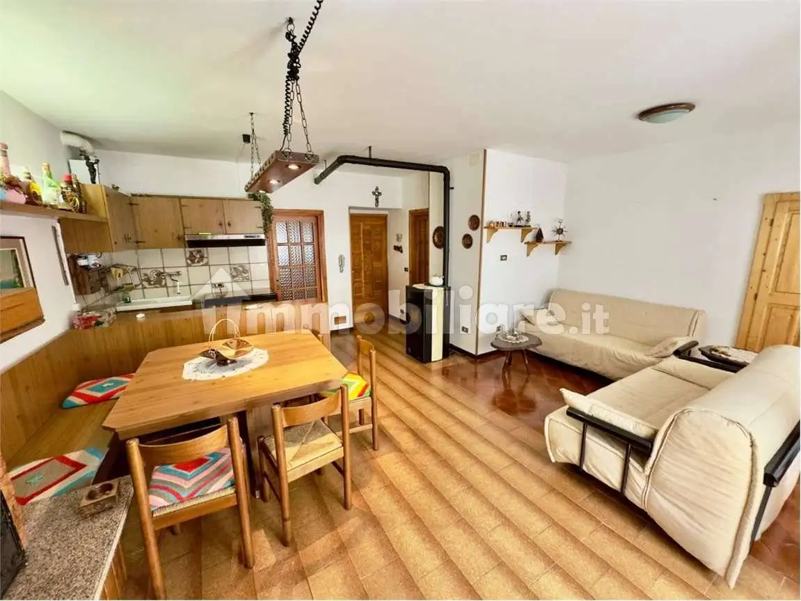 Appartamento in vendita a Margno