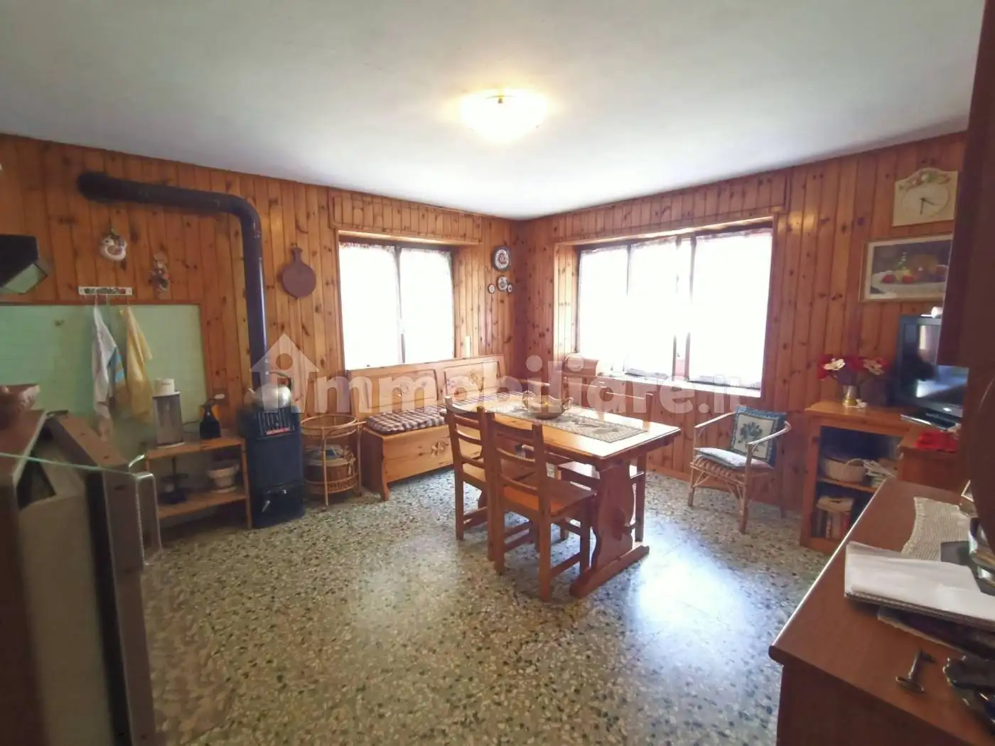 Terratetto unifamiliare 260 m², buono stato, Aymavilles - foto 4