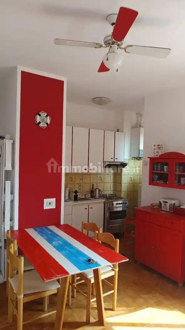 Appartamento in vendita a Luni