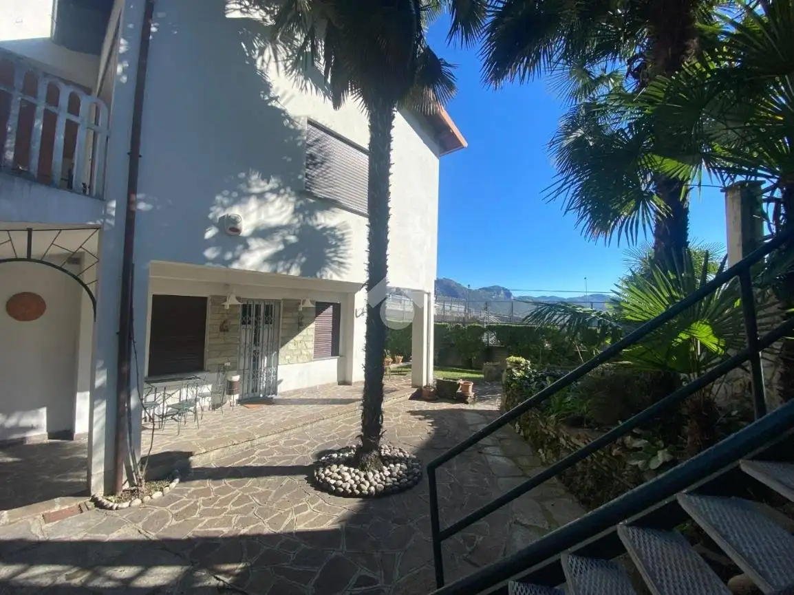 Trilocale via Don G. Solaro 22, Centro, Airuno - foto 2