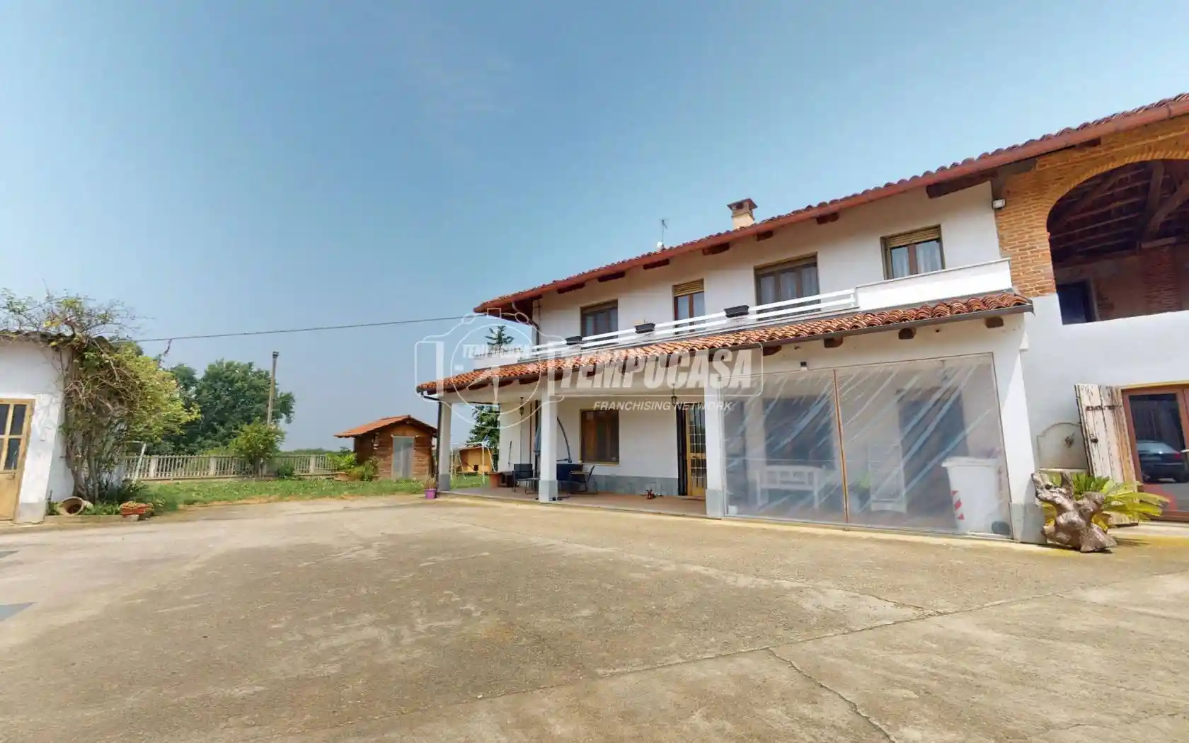 Villa in vendita a Sanfrè