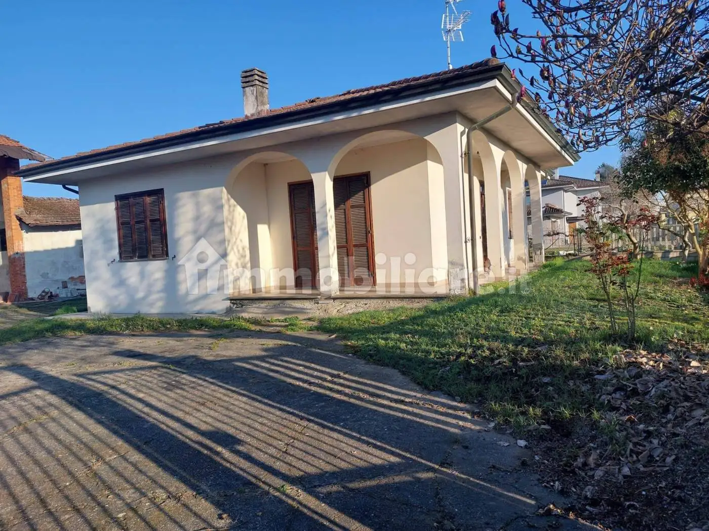 Villa in vendita a Ghislarengo
