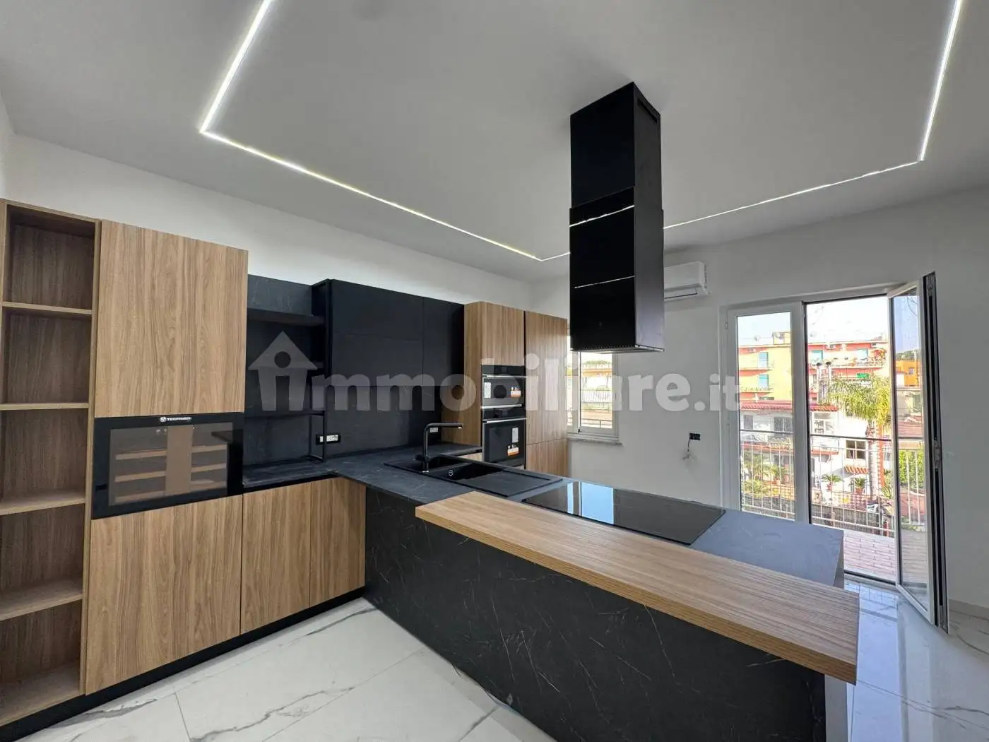 Appartamento in vendita a Napoli