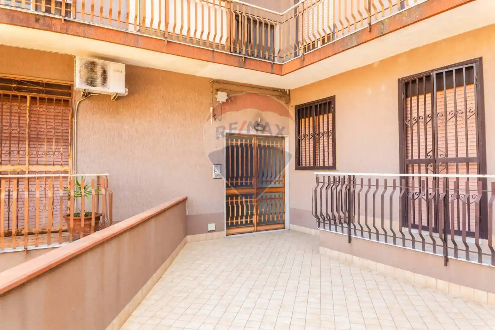 Appartamento in vendita a Aci Catena