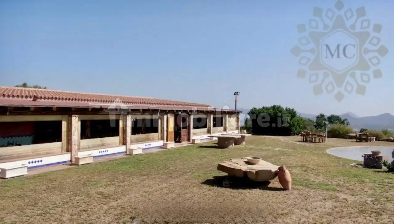 Palazzo - Edificio in vendita a Castiadas