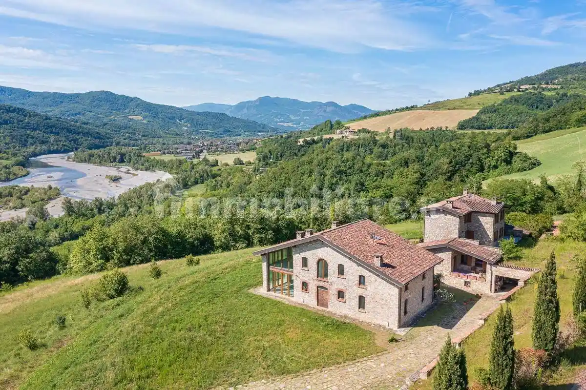 Rustico - Casale in vendita a Travo