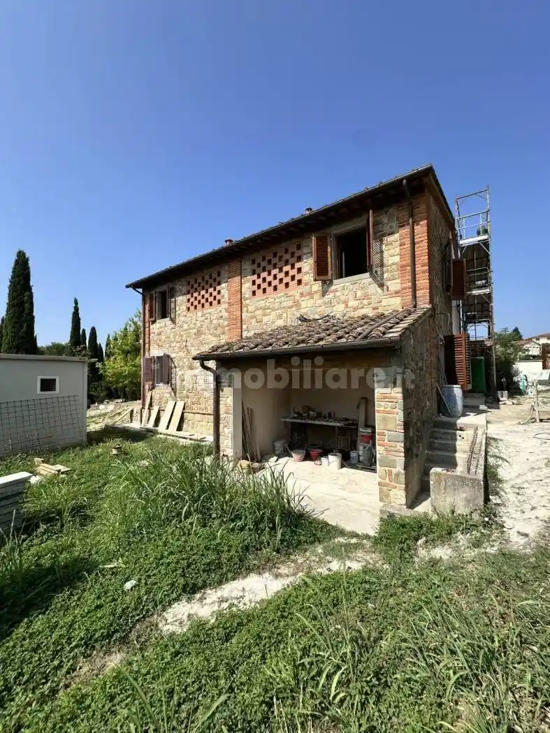 Casa indipendente in vendita a Lastra a Signa