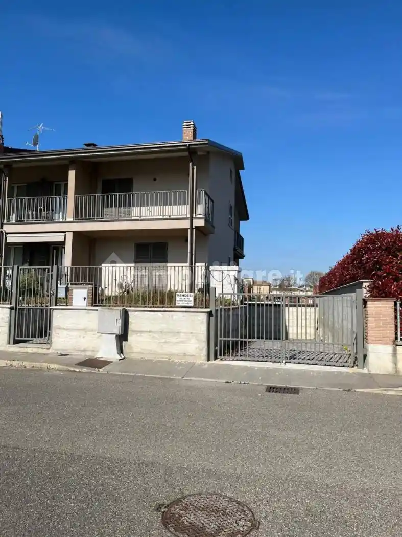 Villa in vendita a Podenzano