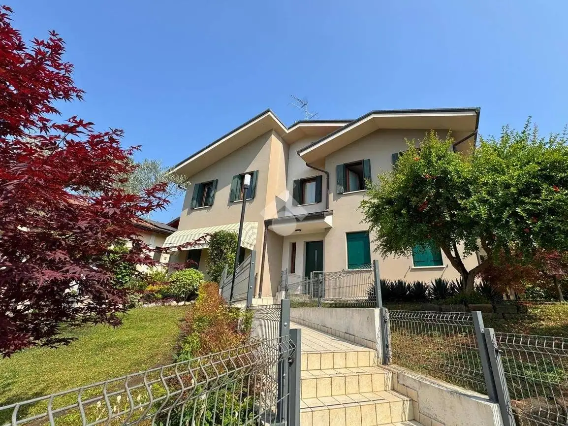 Appartamento in vendita a Pianezze