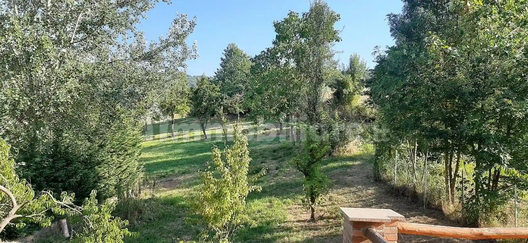 Villa unifamiliare Località Roncaglio Casello Vecchio 18, Canossa - foto 4