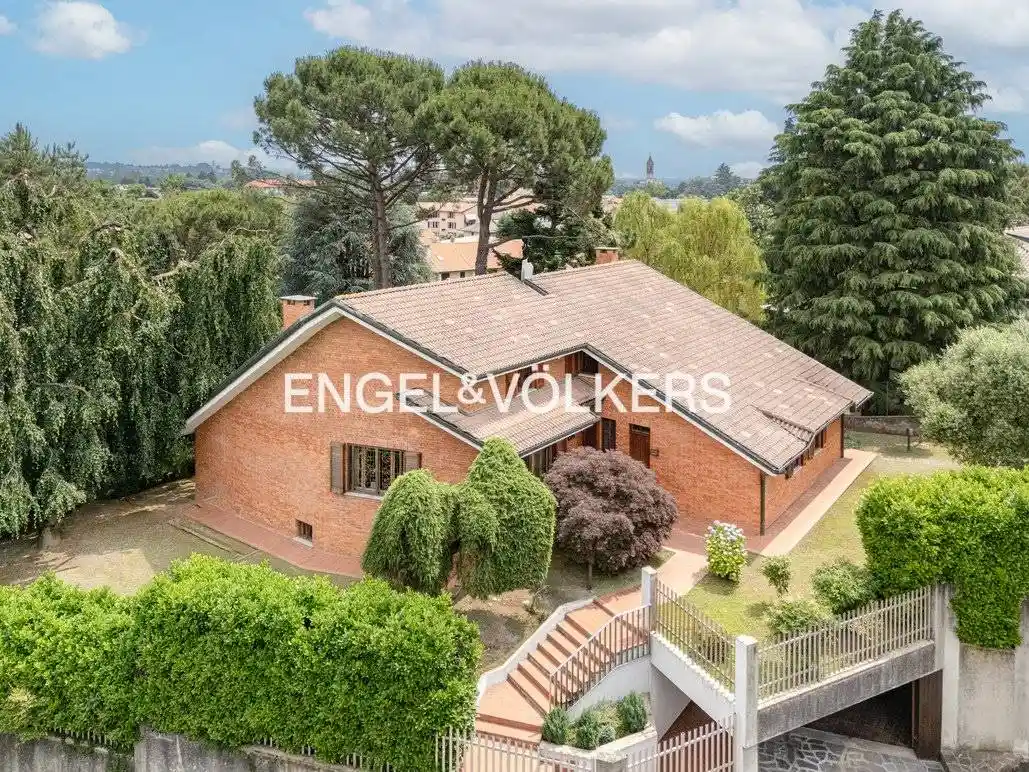 Villa in vendita a Barlassina