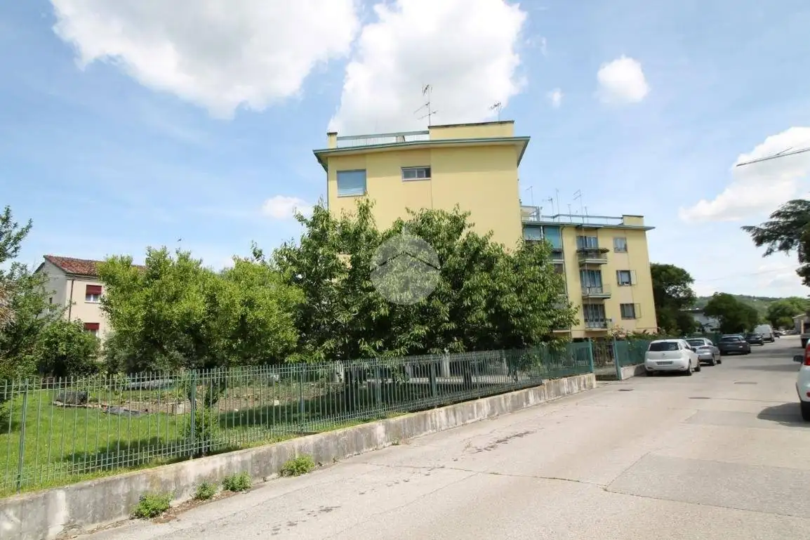 Trilocale via dante alighieri 10, Battaglia Terme - foto 4