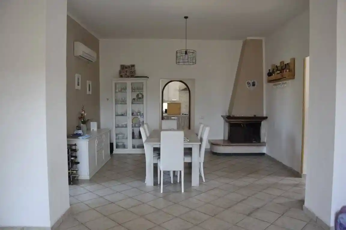 Villa in vendita a Santi Cosma e Damiano