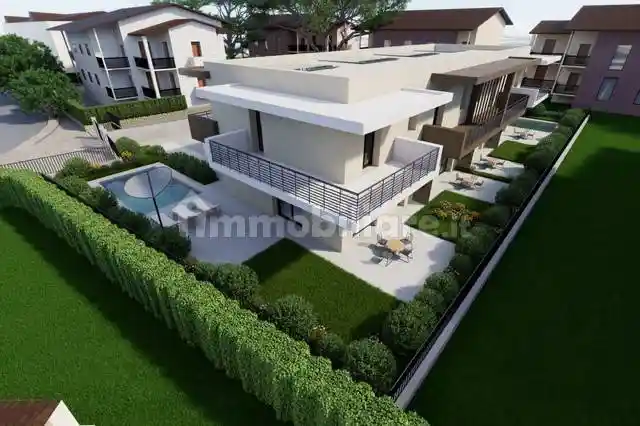 Villa in vendita a Desenzano del Garda