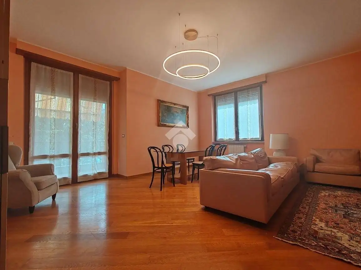 Appartamento in affitto a Opera