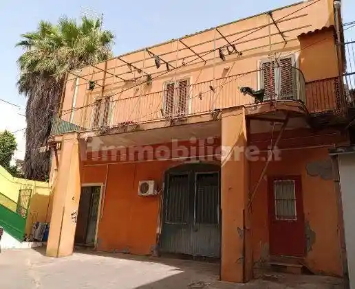 Casa indipendente in vendita a Catania