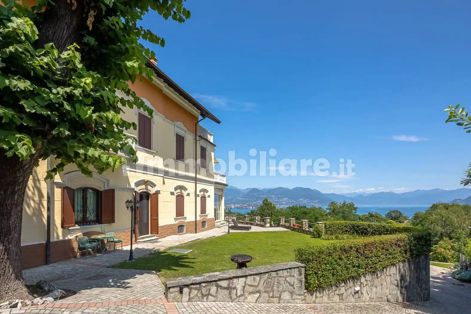 Villa in vendita a Stresa
