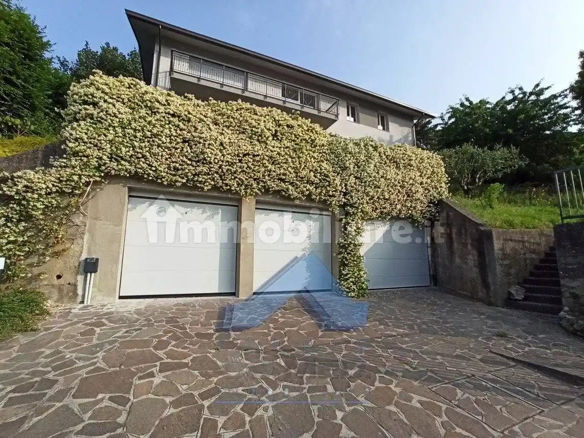 Appartamento in vendita a Alzano Lombardo