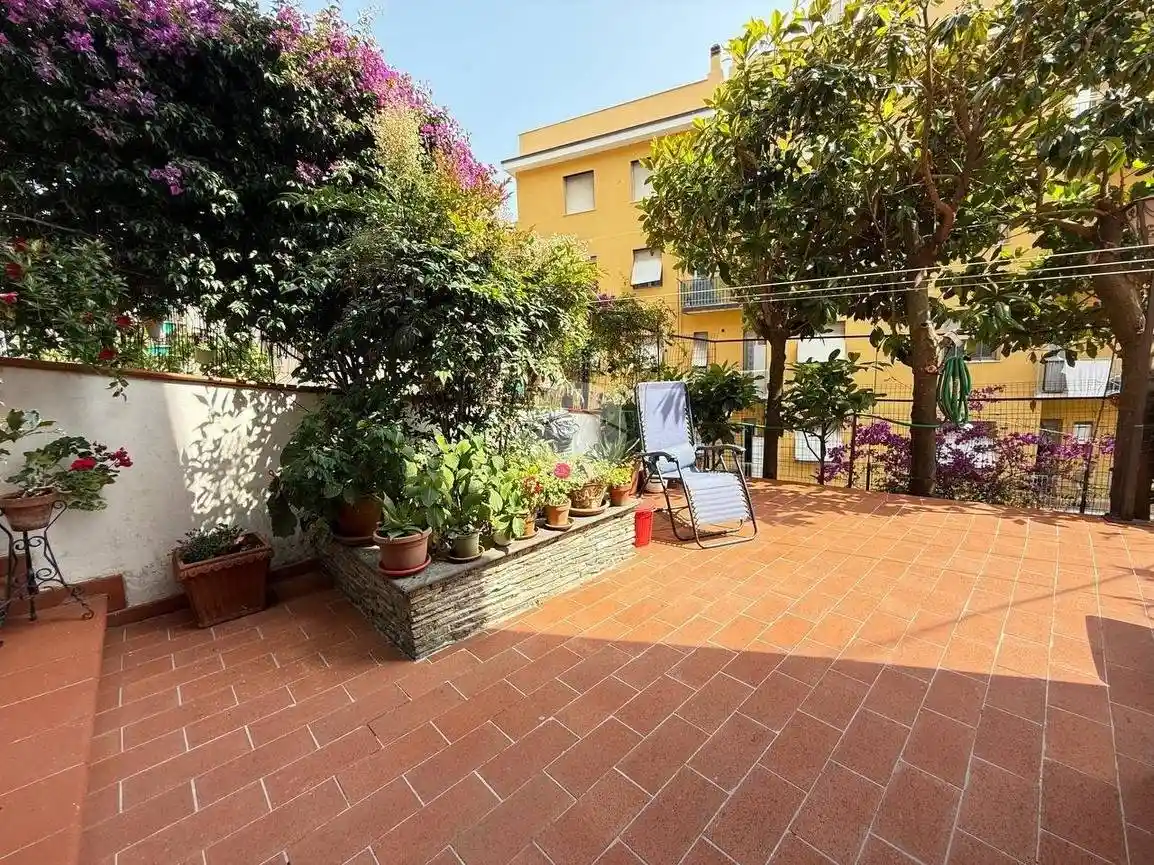 Appartamento in vendita a Genova