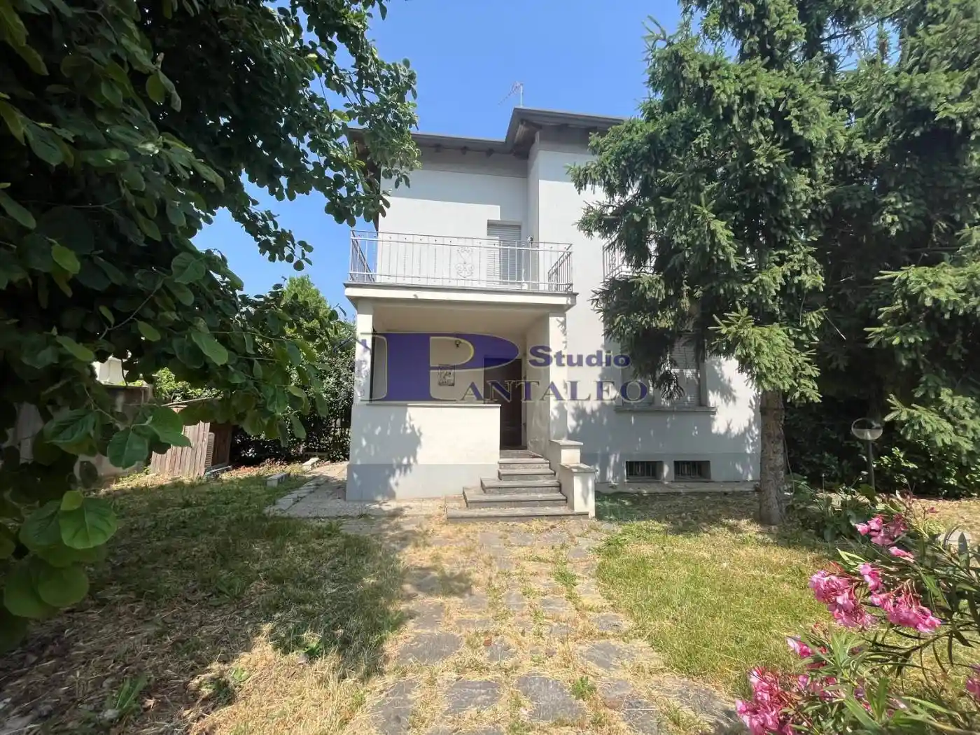 Villa in vendita a Abbiategrasso
