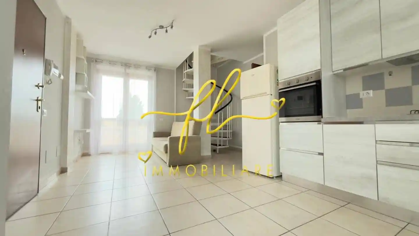 Quadrilocale piazza XI Maggio,, Pontino - Bastia, Livorno - foto 2