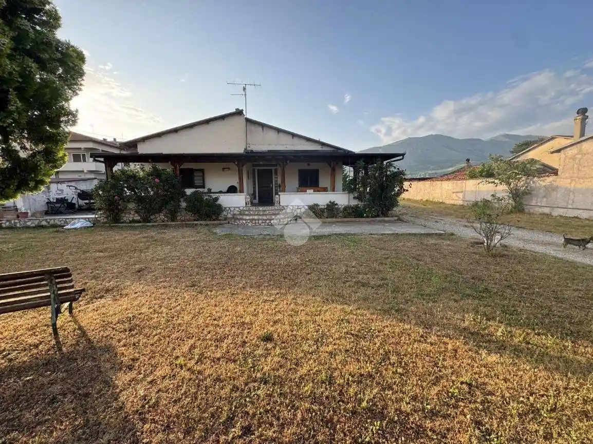 Villa unifamiliare via Caruscino 110, Centro, Avezzano - foto 4