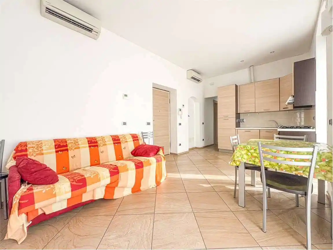 Bilocale corso garibaldi , 24, Centro, Diano Marina - foto 3