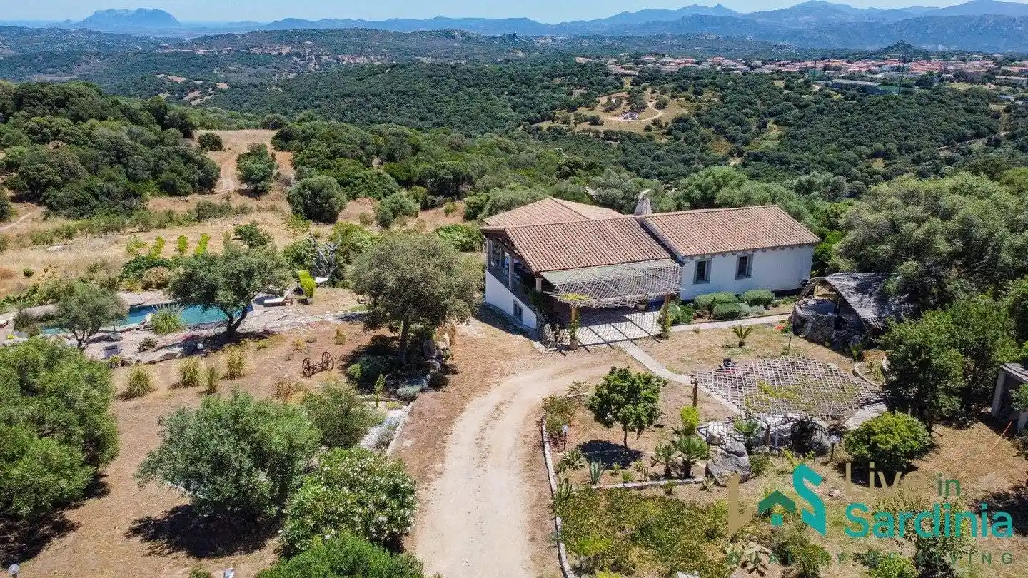 Villa unifamiliare Strada Statale Settentrionale Sarda, Baratta, Olbia - foto 4