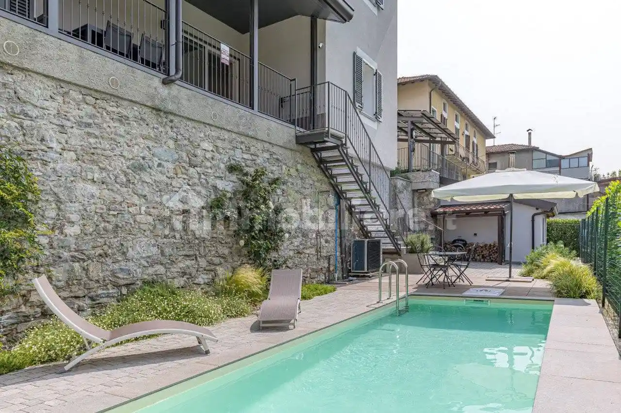 Villa bifamiliare via Luigi Clerici, Camnago Volta, Como - foto 4