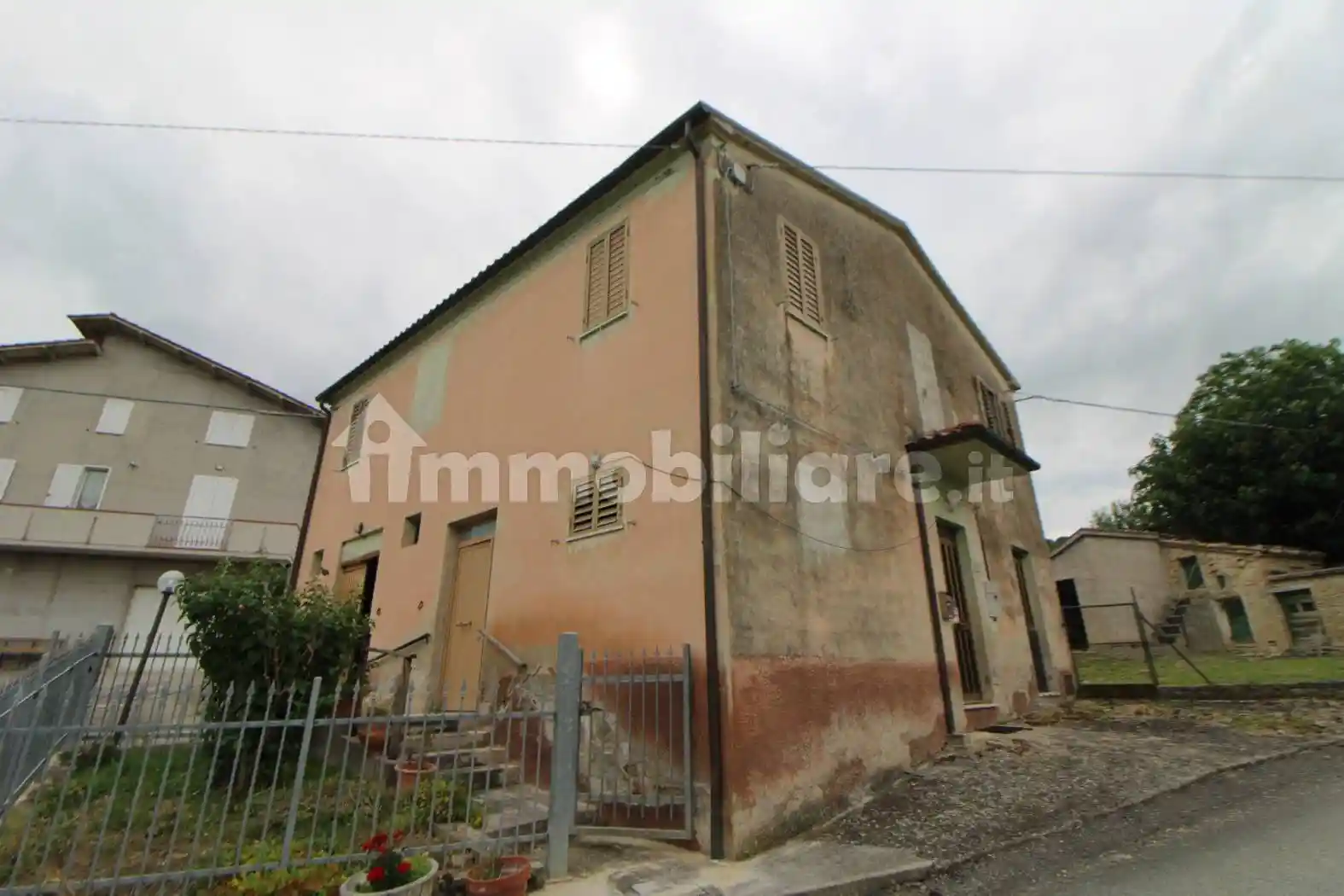 Rustico - Casale in vendita a Serra San Quirico