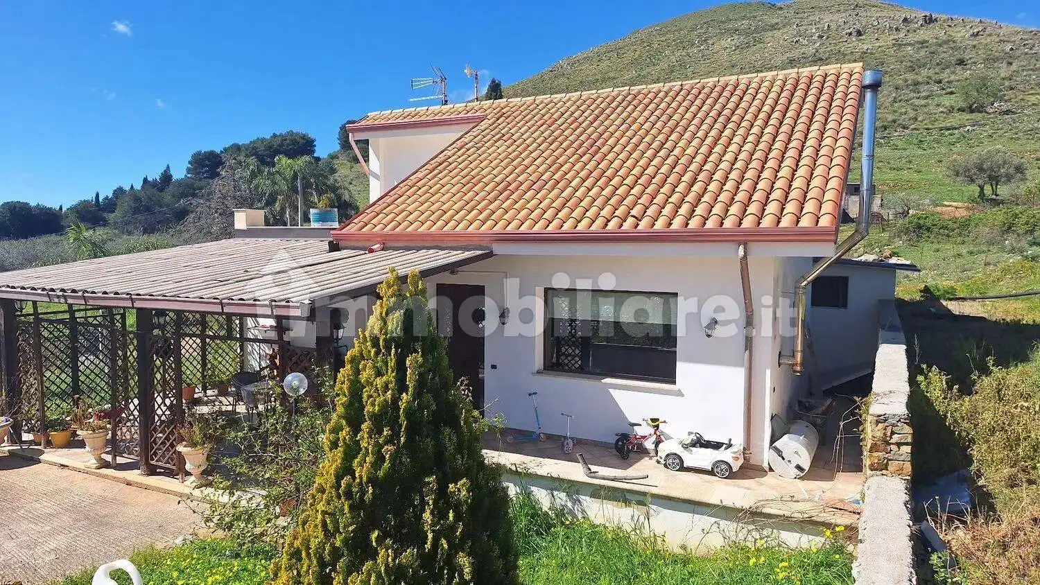 Villa in vendita a Montelepre