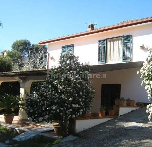 Villa in vendita a Montelepre