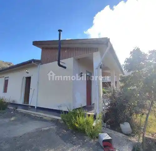 Villa in vendita a Montelepre