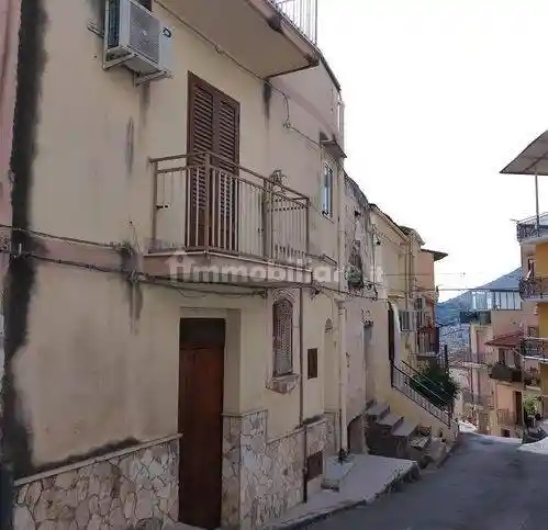 Appartamento in vendita a Montelepre