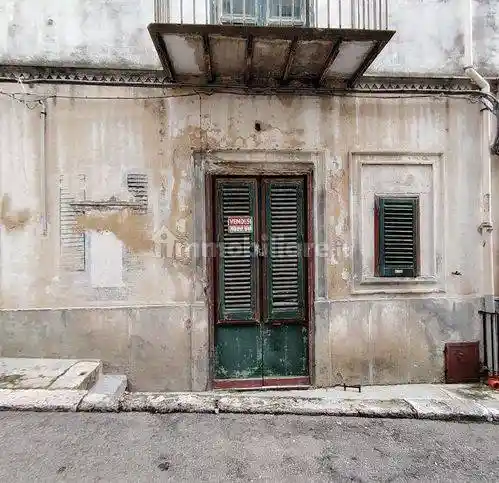 Appartamento in vendita a Montelepre