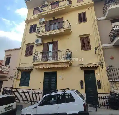 Appartamento in vendita a Montelepre