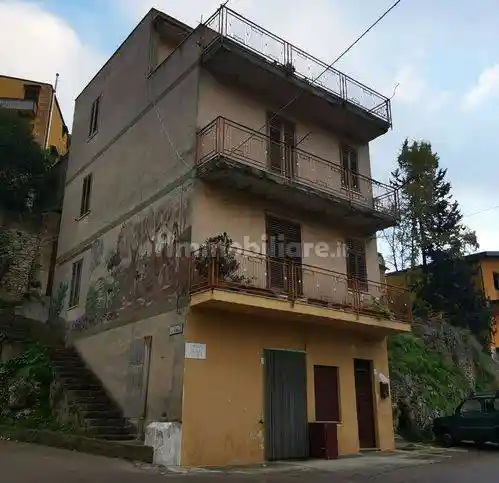 Villa in vendita a Montelepre