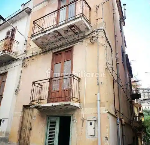 Villa in vendita a Montelepre